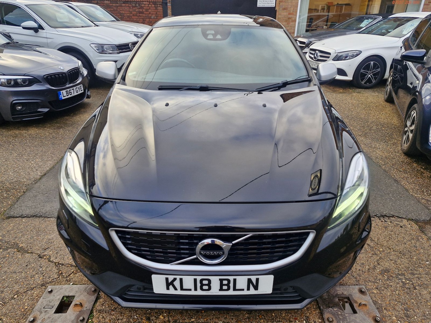 Used Volvo V40 2018 for sale - 77239571: Photo 9