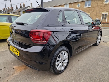 Used Volkswagen Polo 2018 for sale - 77771413: Photo