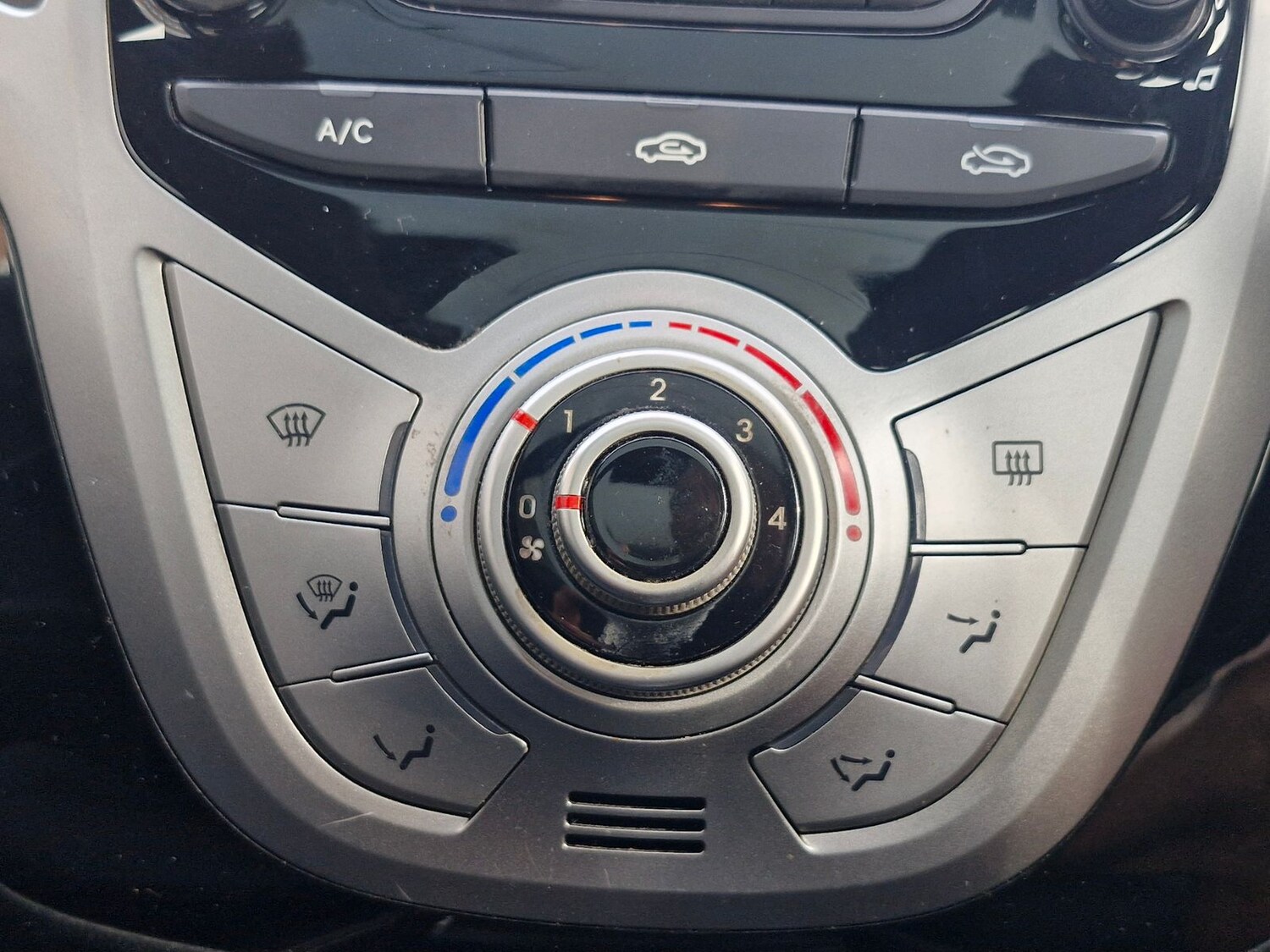 Used Hyundai Ix20 2013 for sale - 76139963: Photo 22