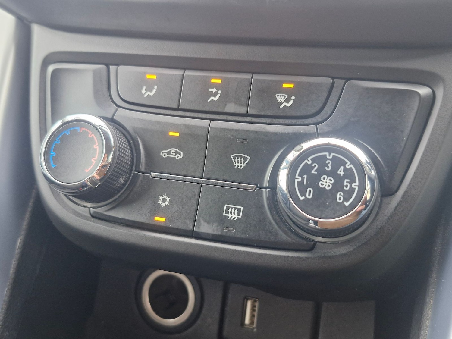 Used Vauxhall Zafira Tourer 2017 for sale - 77539959: Photo 28