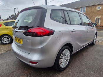 Used Vauxhall Zafira 2017 for sale - 77539959: Photo