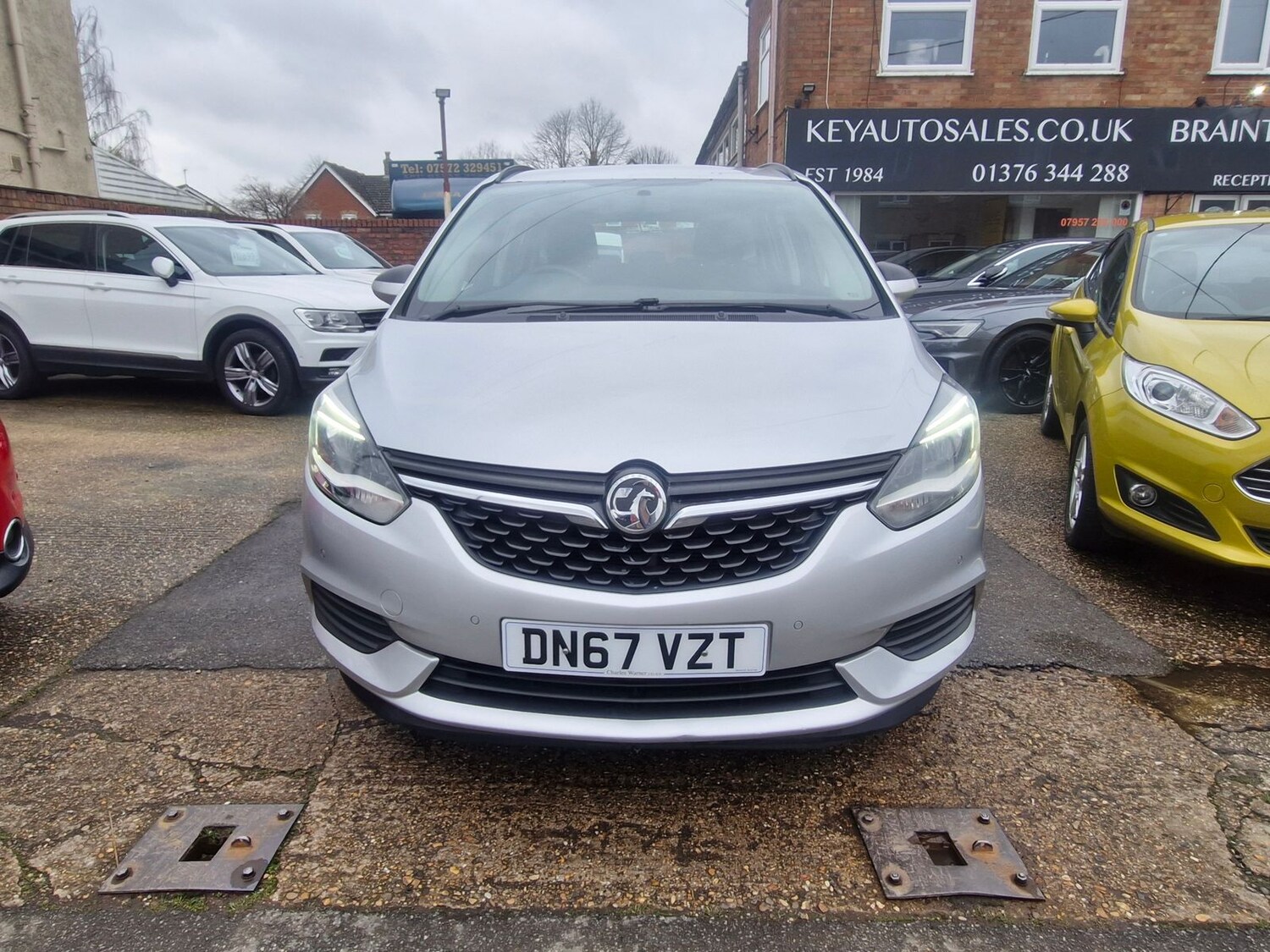 Used Vauxhall Zafira 2017 for sale - 77539959: Photo 8