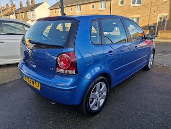 Used Volkswagen Polo 2008 for sale - 76937675: Photo