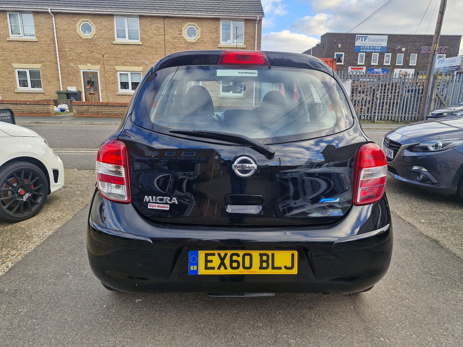 Used Nissan Micra 2011 for sale - 77051007: Photo 4