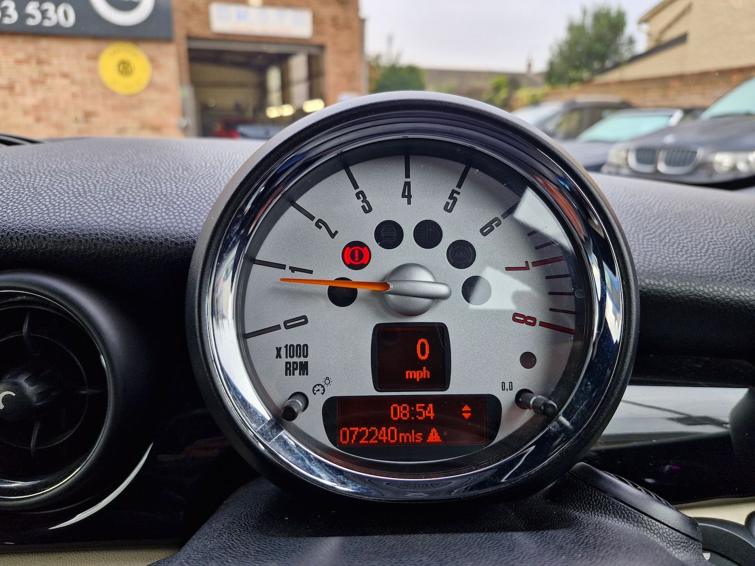 Used MINI Convertible 2013 for sale - 76124879: Photo 12