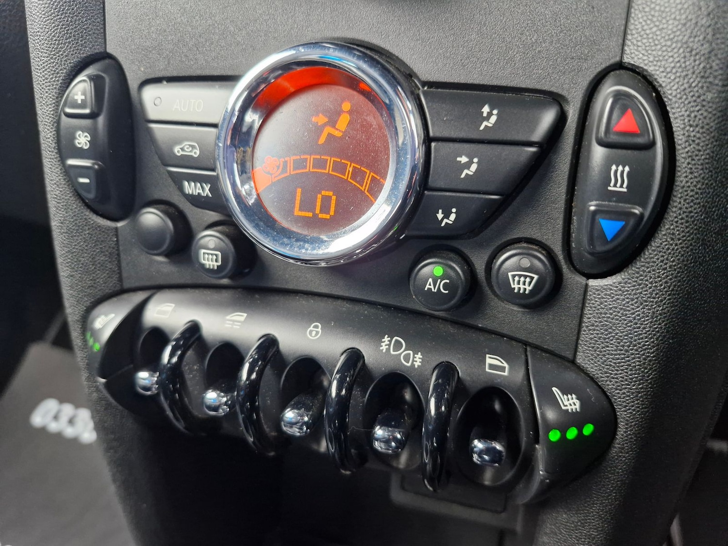 Used MINI Convertible 2013 for sale - 76124879: Photo 16