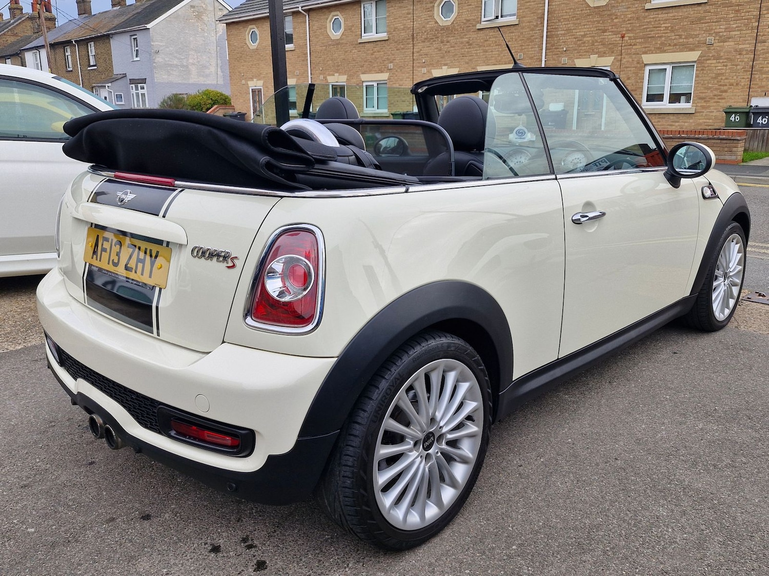 Used MINI Convertible 2013 for sale - 76124879: Photo 19