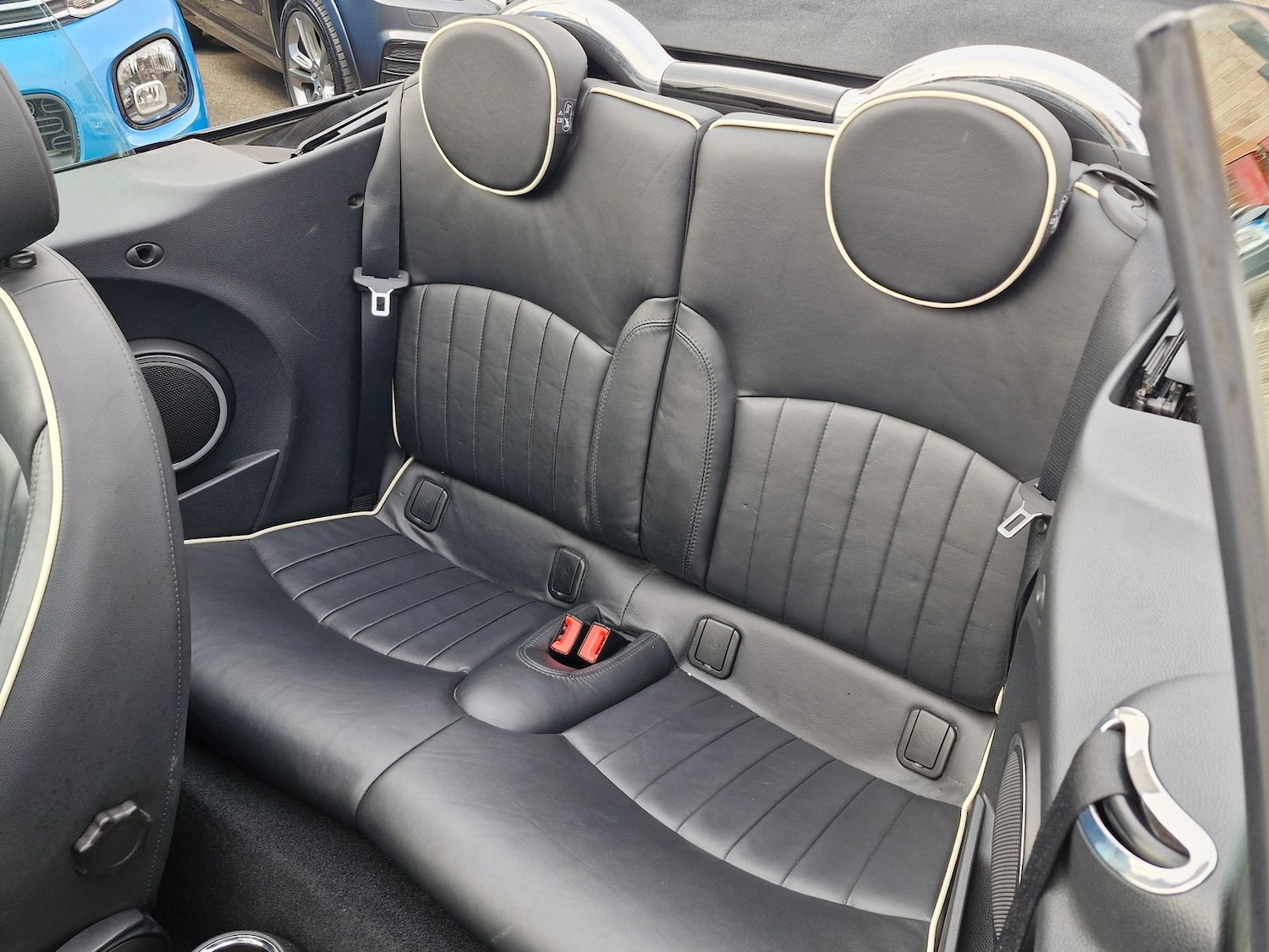 Used MINI Convertible 2013 for sale - 76124879: Photo 22