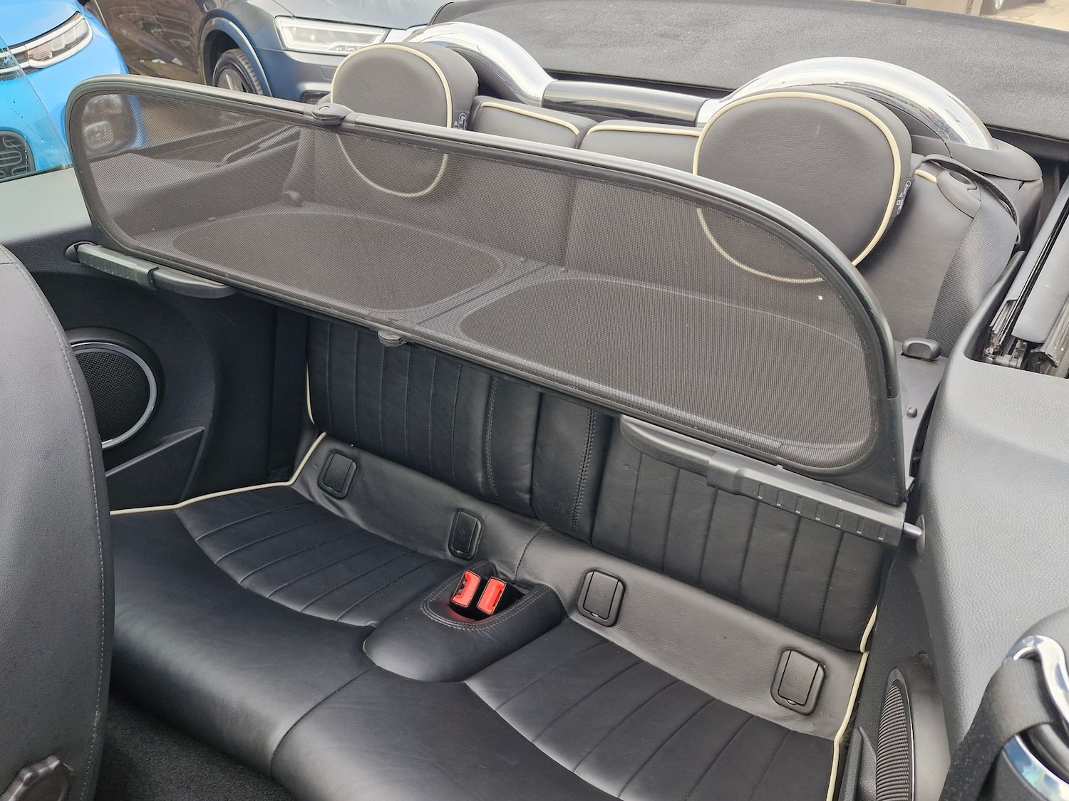 Used MINI Convertible 2013 for sale - 76124879: Photo 23