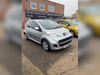 Used Peugeot 107 2011 for sale - 77755873: Photo