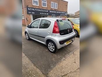 Used Peugeot 107 2011 for sale - 77755873: Photo