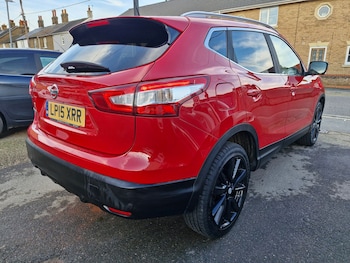 Used Nissan Qashqai 2015 for sale - 77316124: Photo