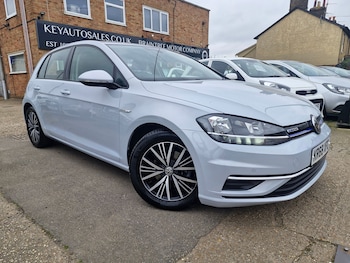 Used Volkswagen Golf 2018 for sale - 77983054: Photo