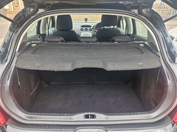 Used Peugeot 308 2013 for sale - 76086561: Photo 4