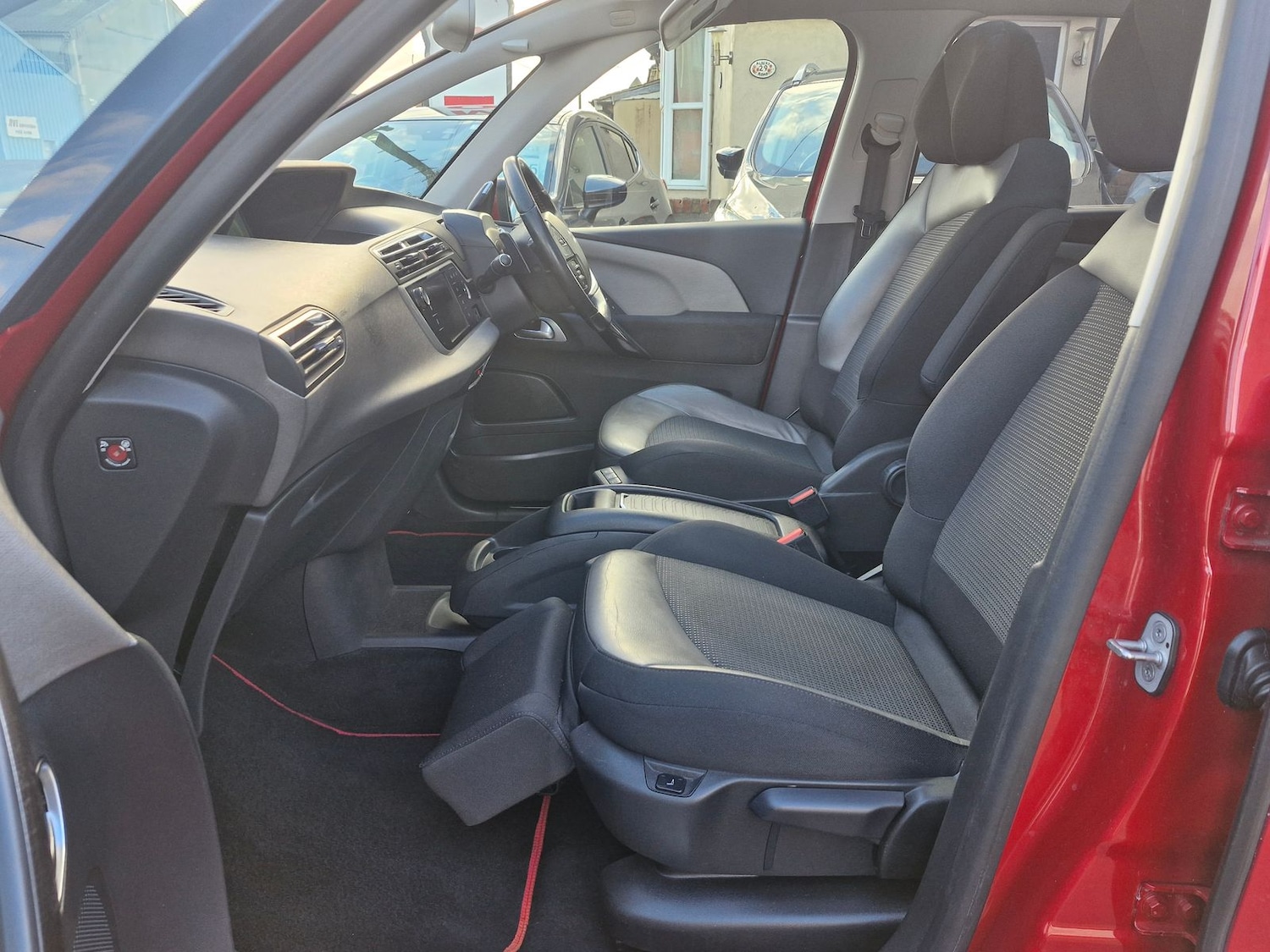 Used Citroen C4 Picasso 2013 for sale - 77051012: Photo 13