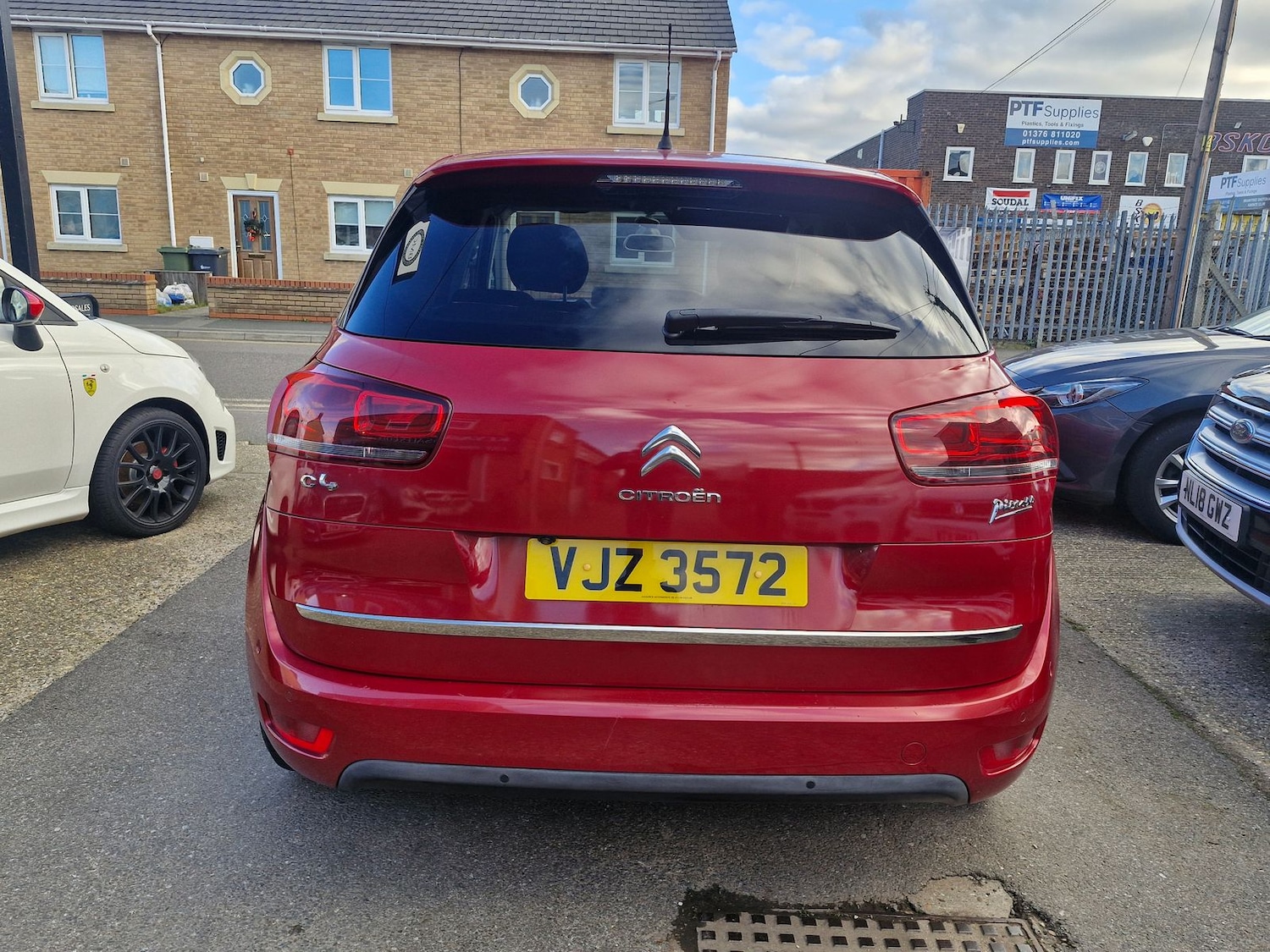 Used Citroen C4 Picasso 2013 for sale - 77051012: Photo 4