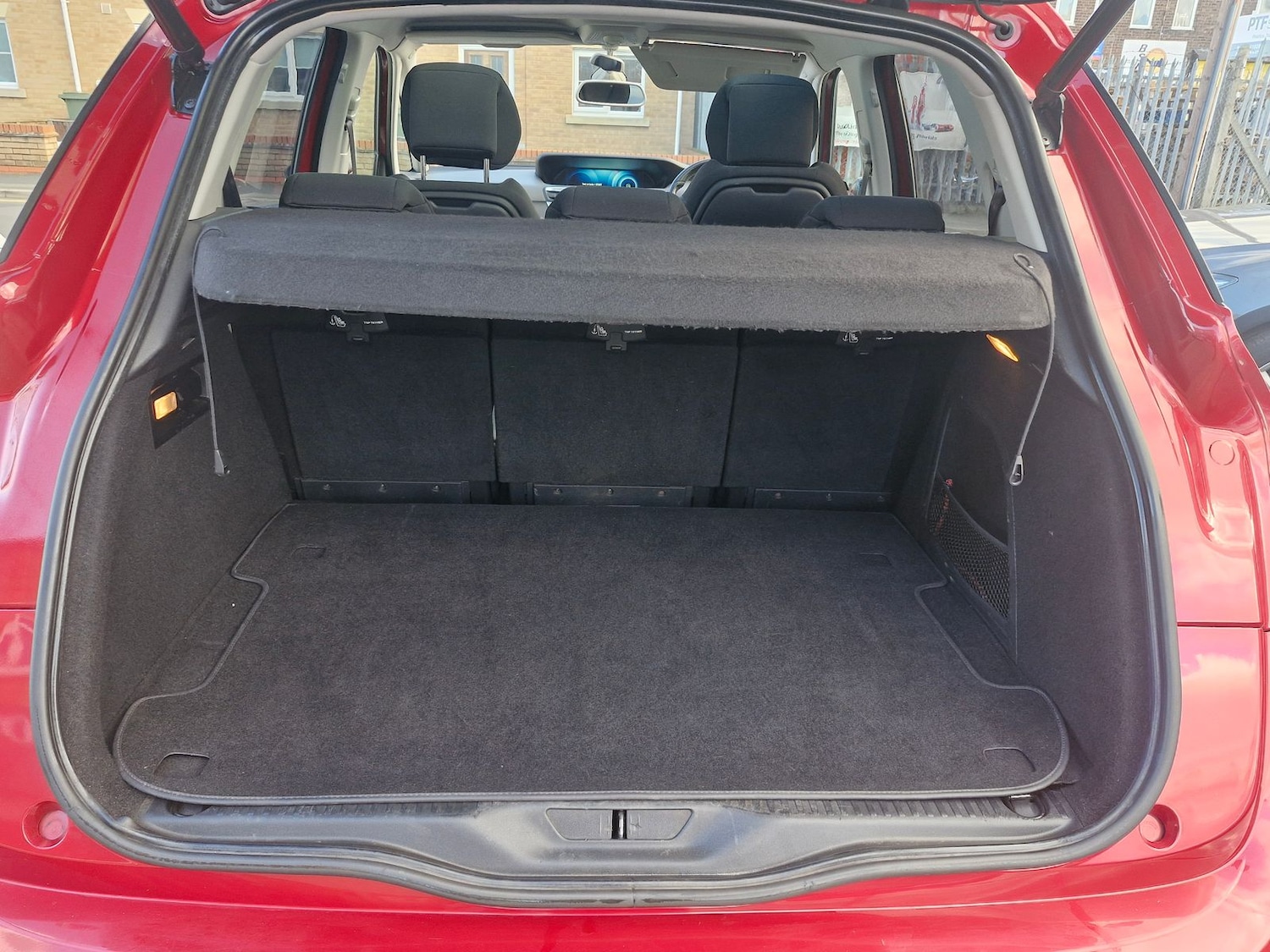 Used Citroen C4 Picasso 2013 for sale - 77051012: Photo 5