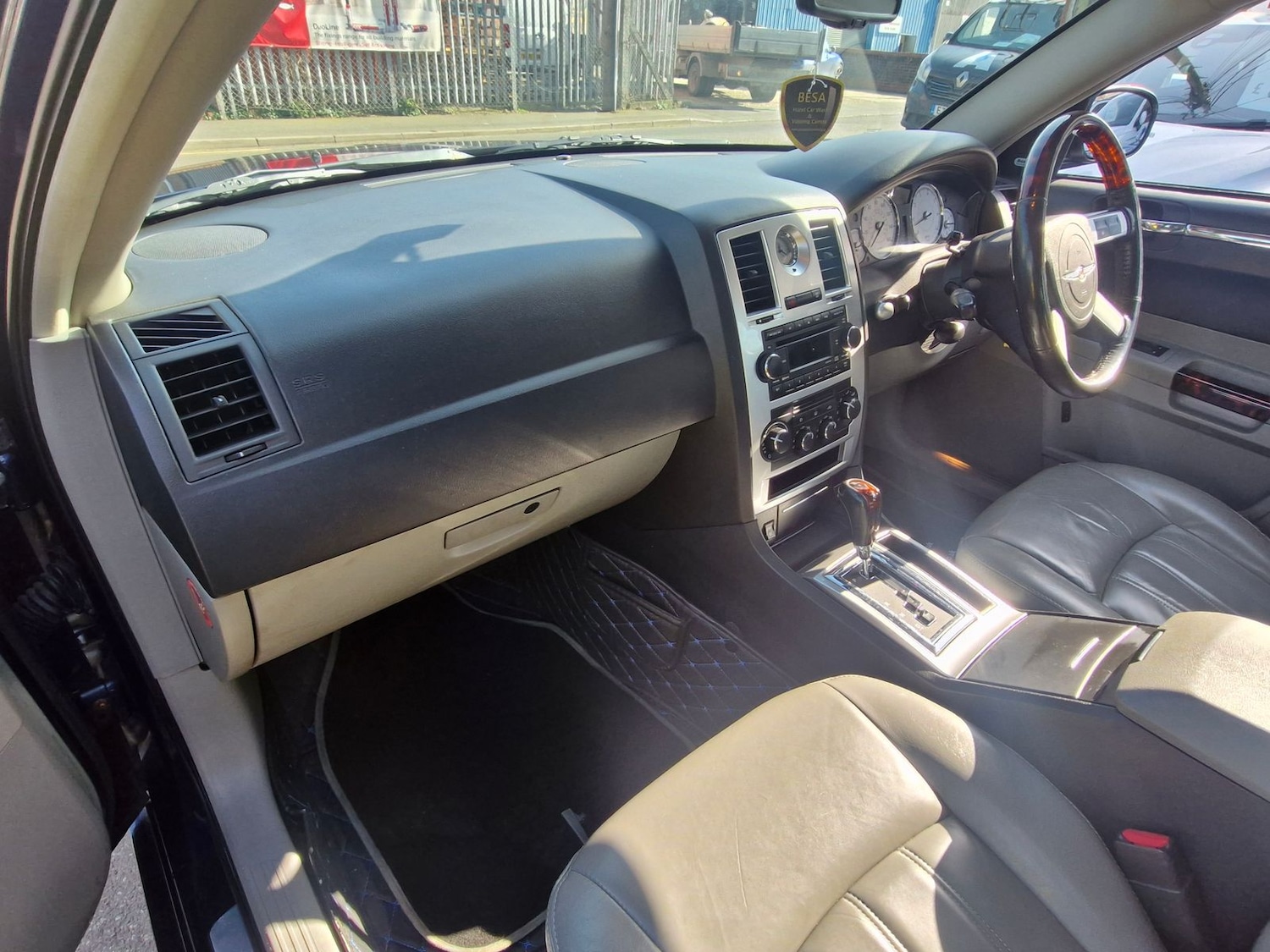 Used Chrysler 300C 2007 for sale - 77771419: Photo 11