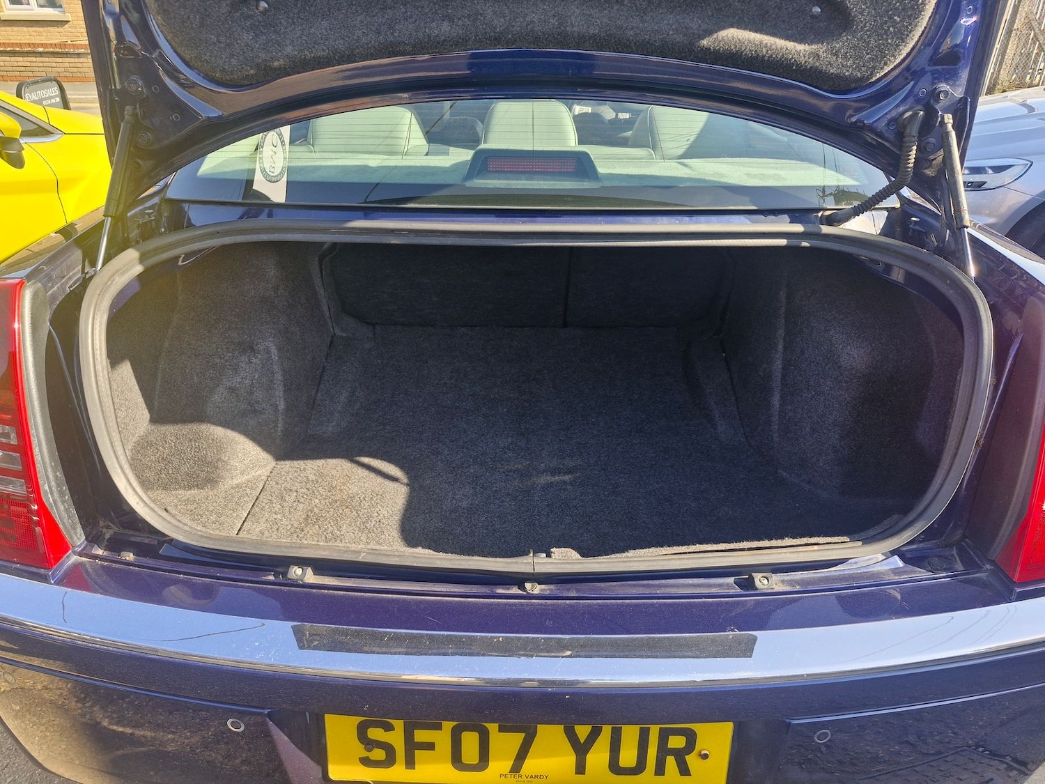 Used Chrysler 300C 2007 for sale - 77771419: Photo 5