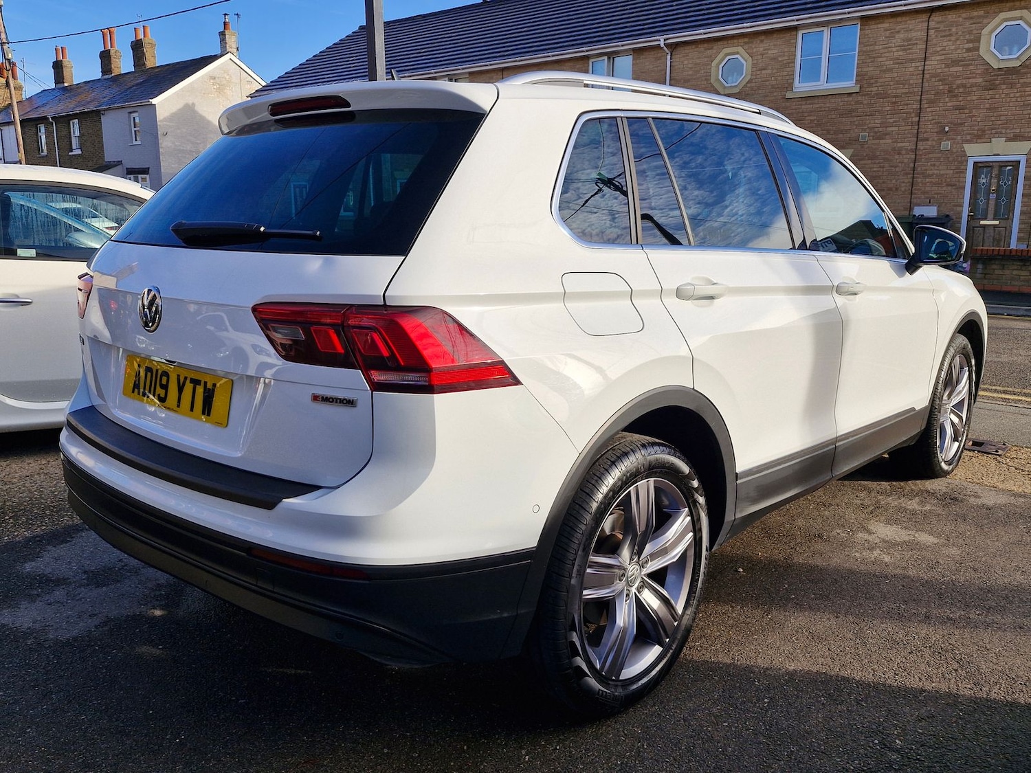 Used Volkswagen Tiguan 2019 for sale - 76327981: Photo 3