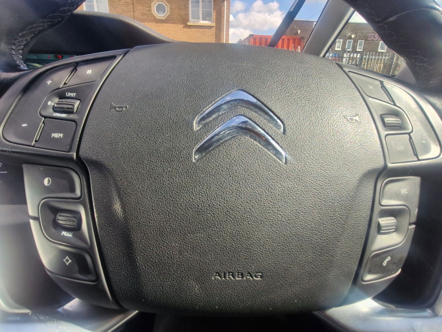 Used Citroen C4 Picasso 2016 for sale - 77894069: Photo 14