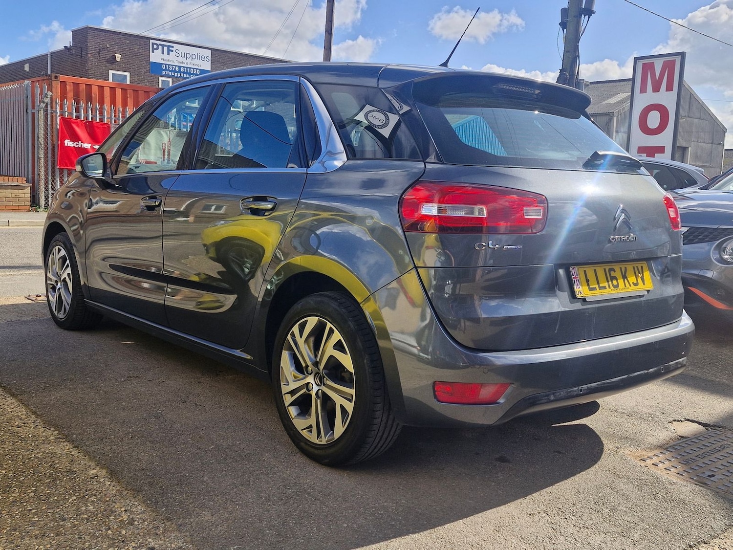 Used Citroen C4 Picasso 2016 for sale - 77894069: Photo 6