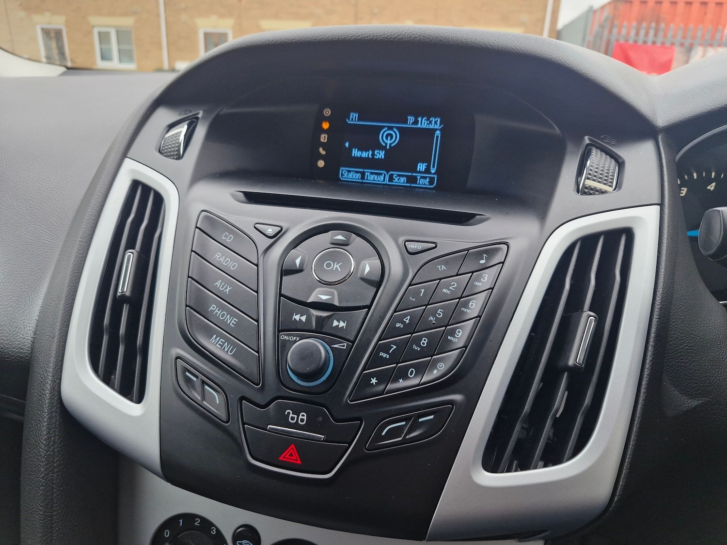 Used Ford Focus 2013 for sale - 77600514: Photo 14