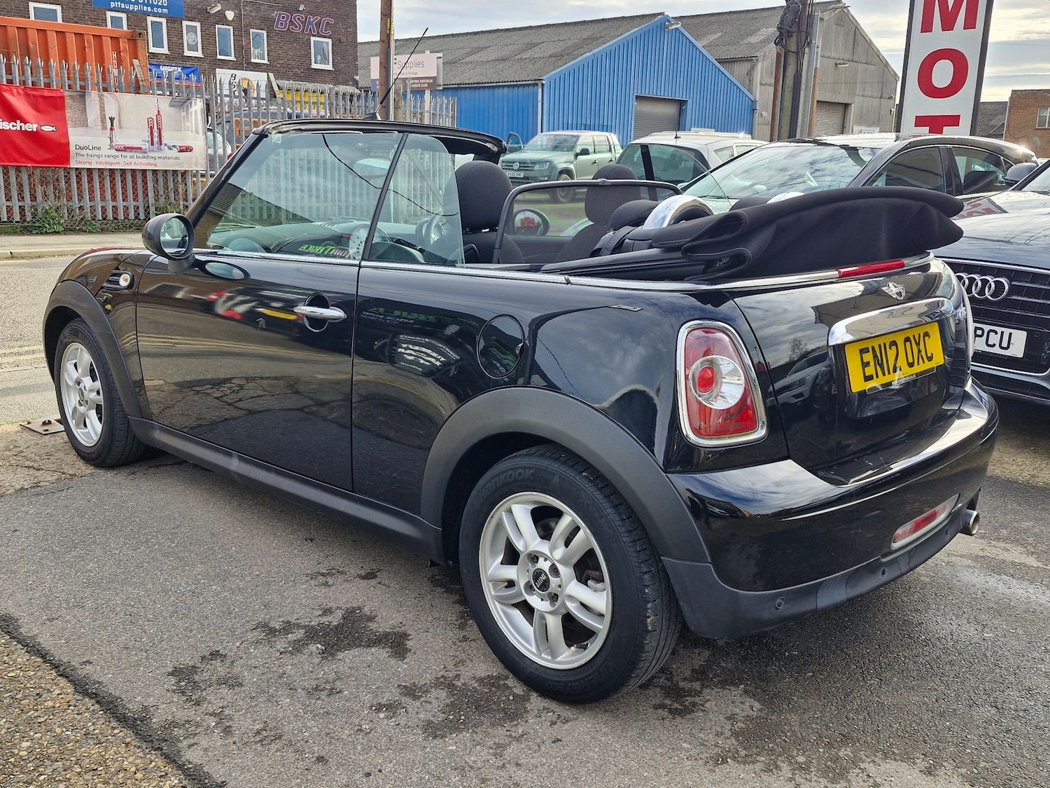 Used MINI Convertible 2012 for sale - 76574958: Photo 3
