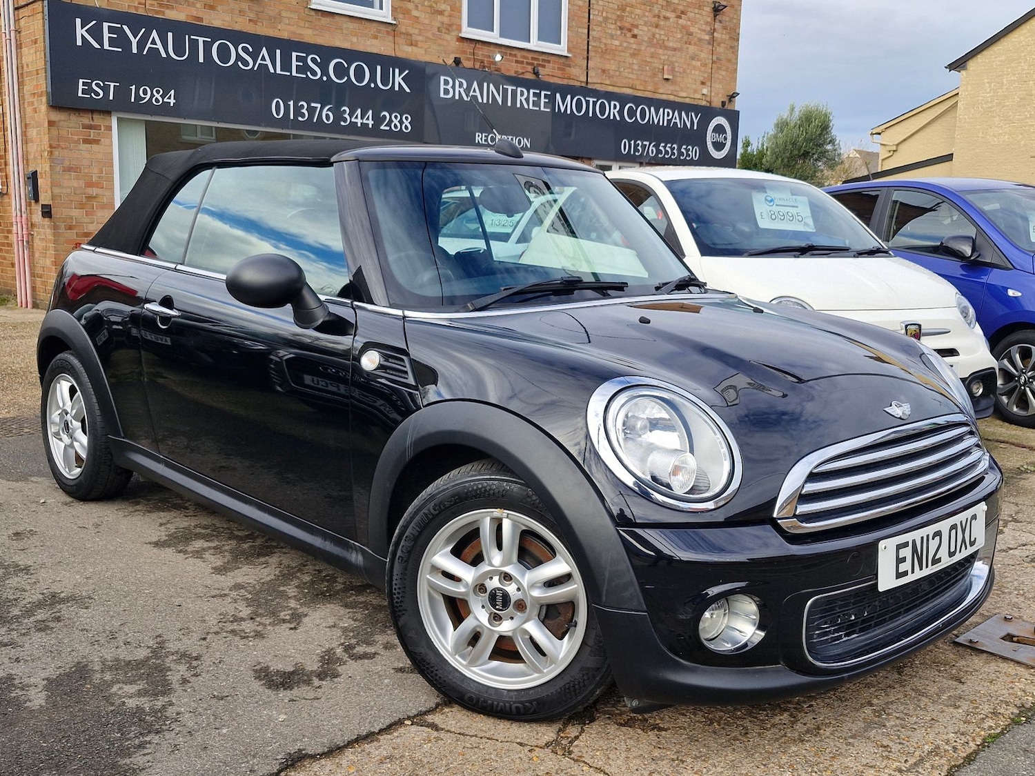 Used MINI Convertible 2012 for sale - 76574958: Photo 4