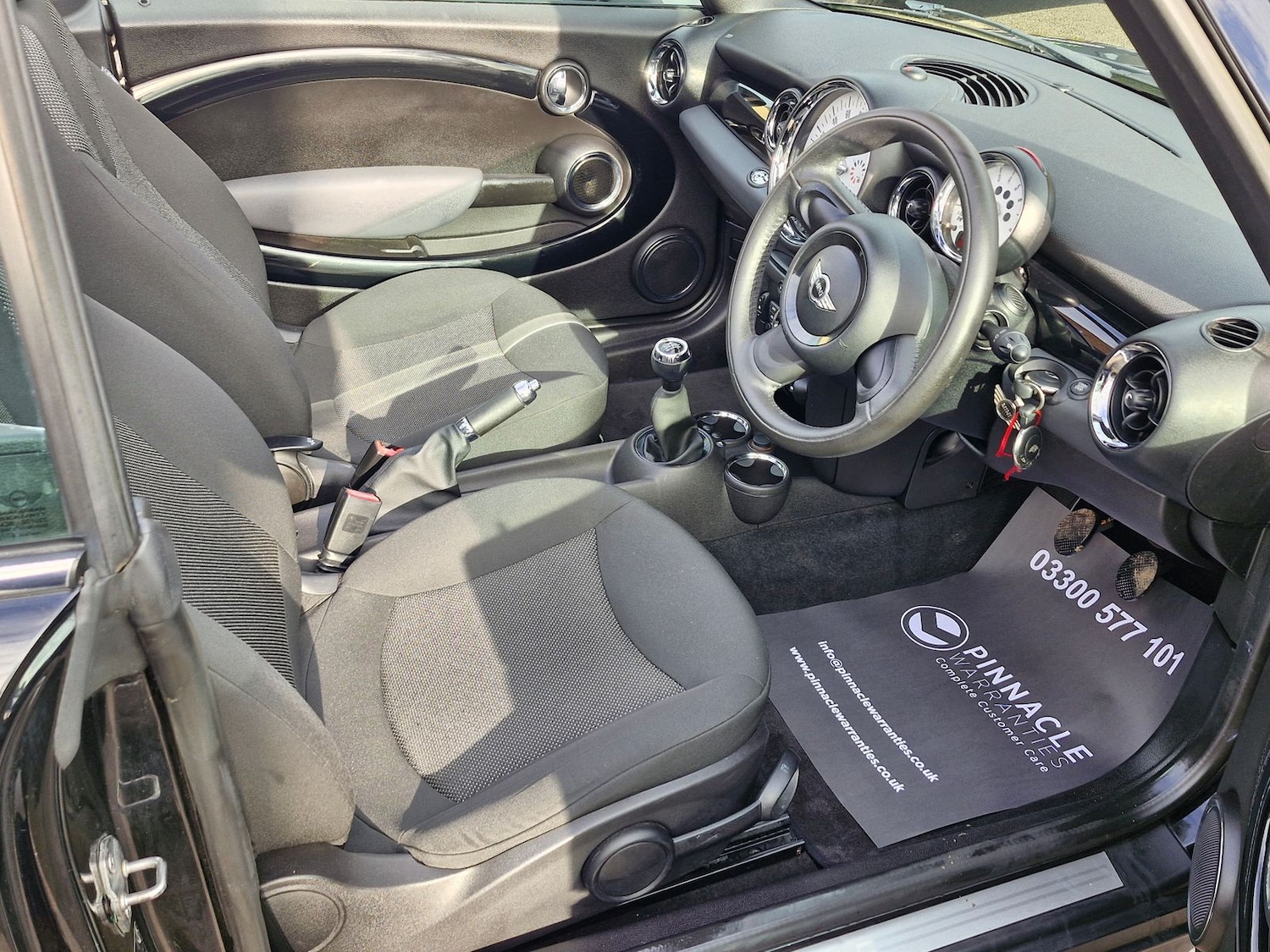 Used MINI Convertible 2012 for sale - 76574958: Photo 6