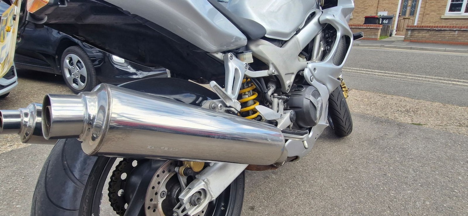 Used Honda VTR1000 1998 for sale - 78606117: Photo 8