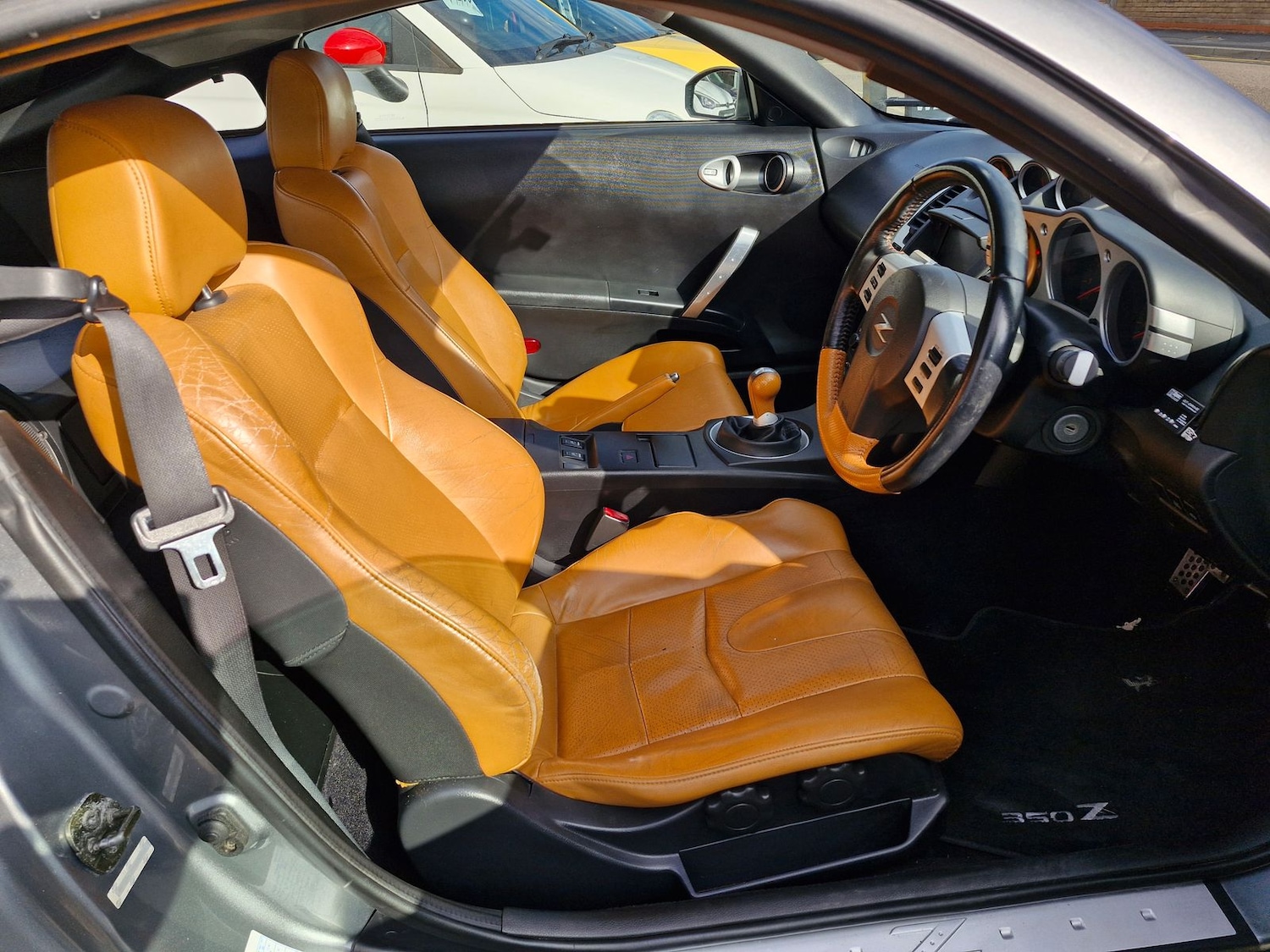 Used Nissan 350Z 2004 for sale - 76609434: Photo 8