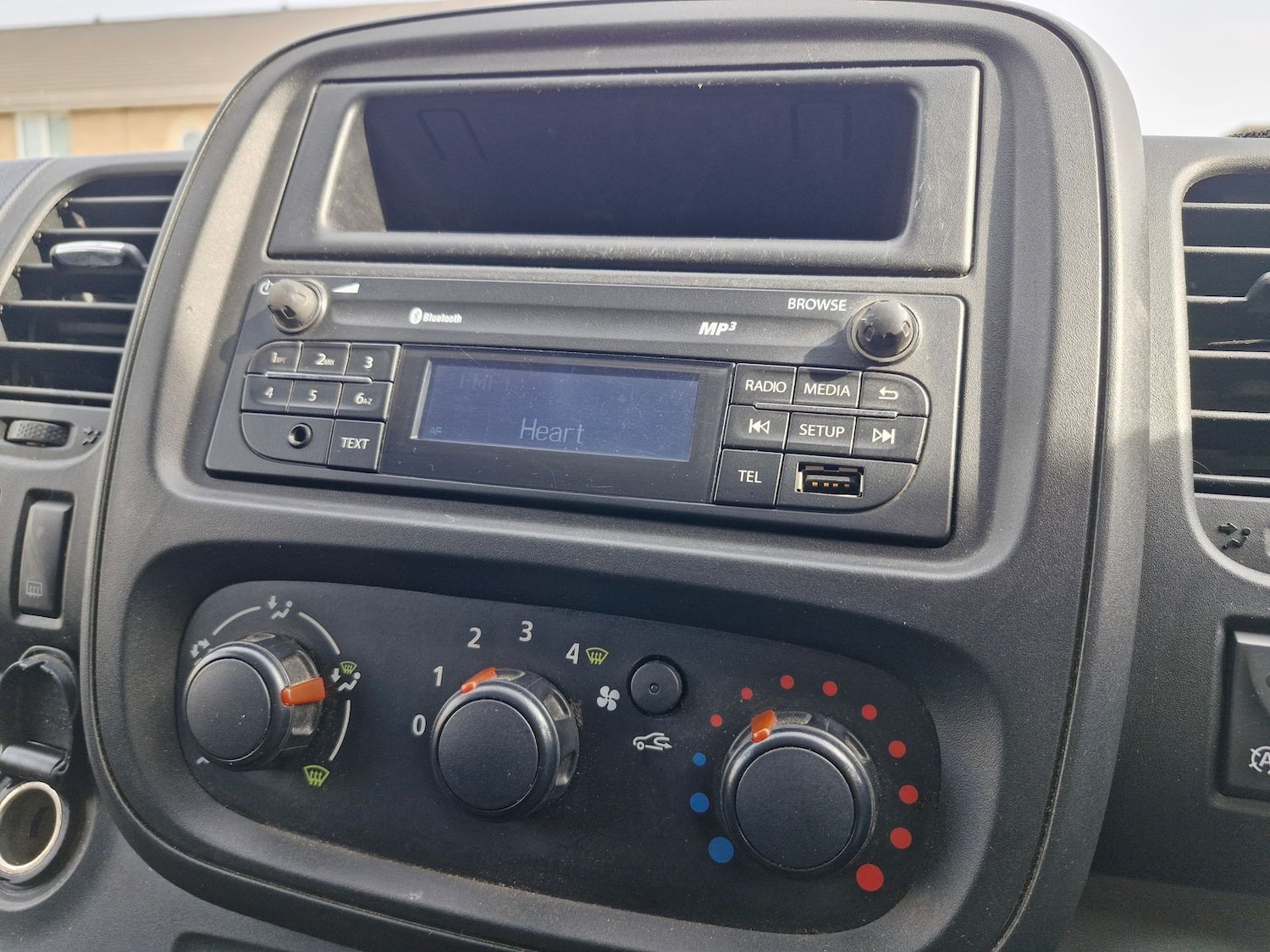 Used Vauxhall Vivaro 2016 for sale - 77971916: Photo 10