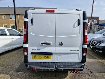 Used Vauxhall Vivaro 2016 for sale - 77971916: Photo