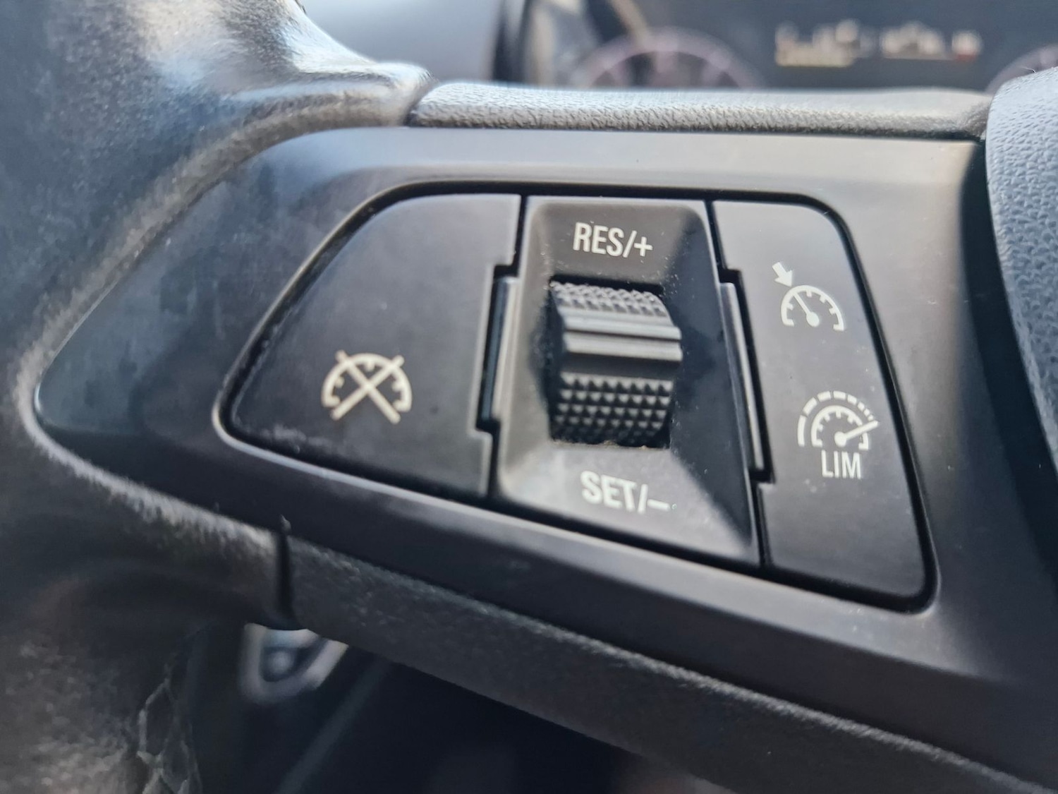 Used Vauxhall Corsa 2017 for sale - 77145914: Photo 8