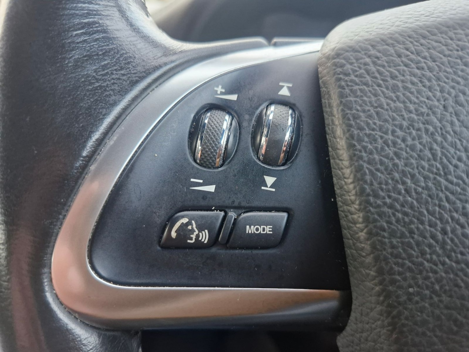 Used Jaguar XF 2015 for sale - 77239575: Photo 14