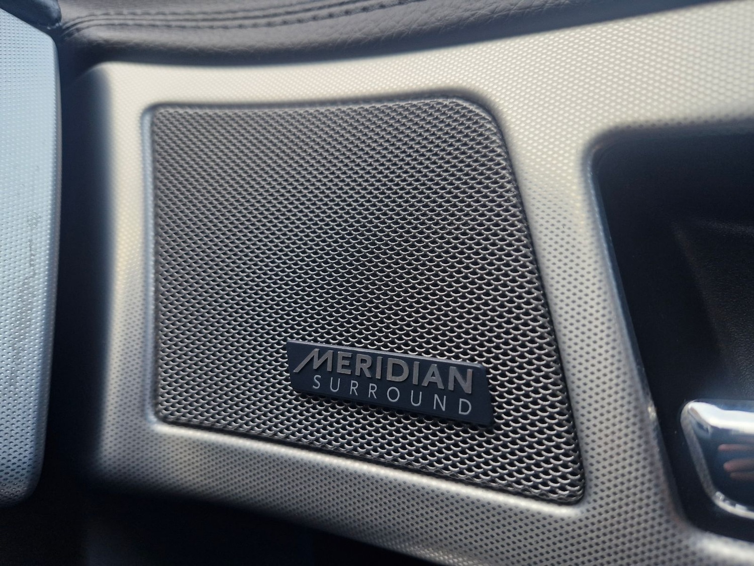 Used Jaguar XF 2015 for sale - 77239575: Photo 18