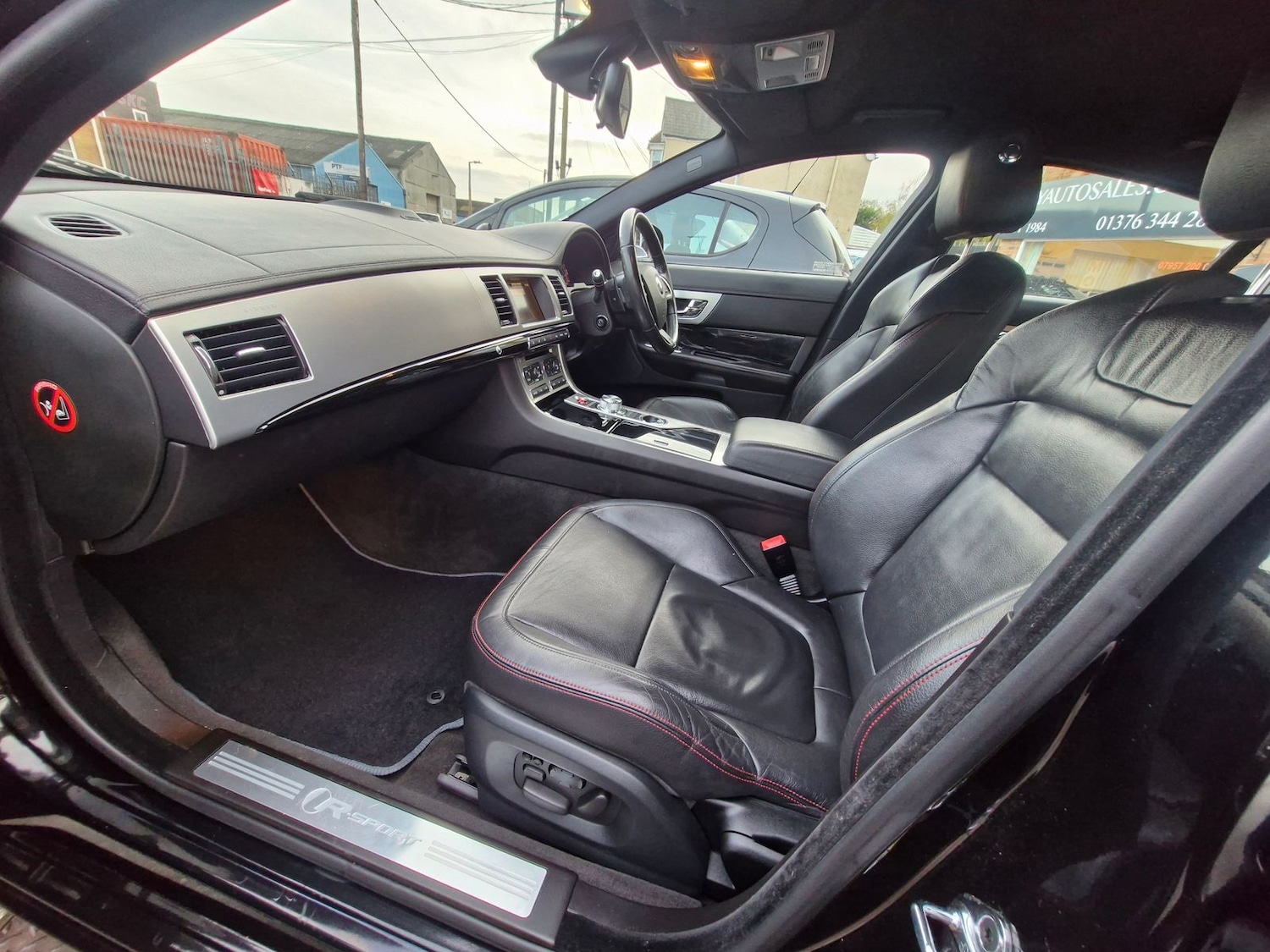 Used Jaguar XF 2015 for sale - 77239575: Photo 7