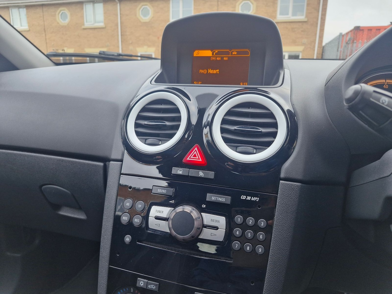 Used Vauxhall Corsa 2013 for sale - 77293542: Photo 23