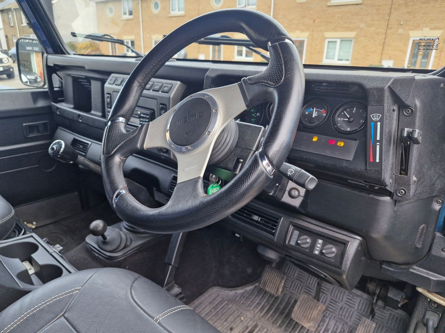 Used Land Rover Defender 2004 for sale - 76350689: Photo 10