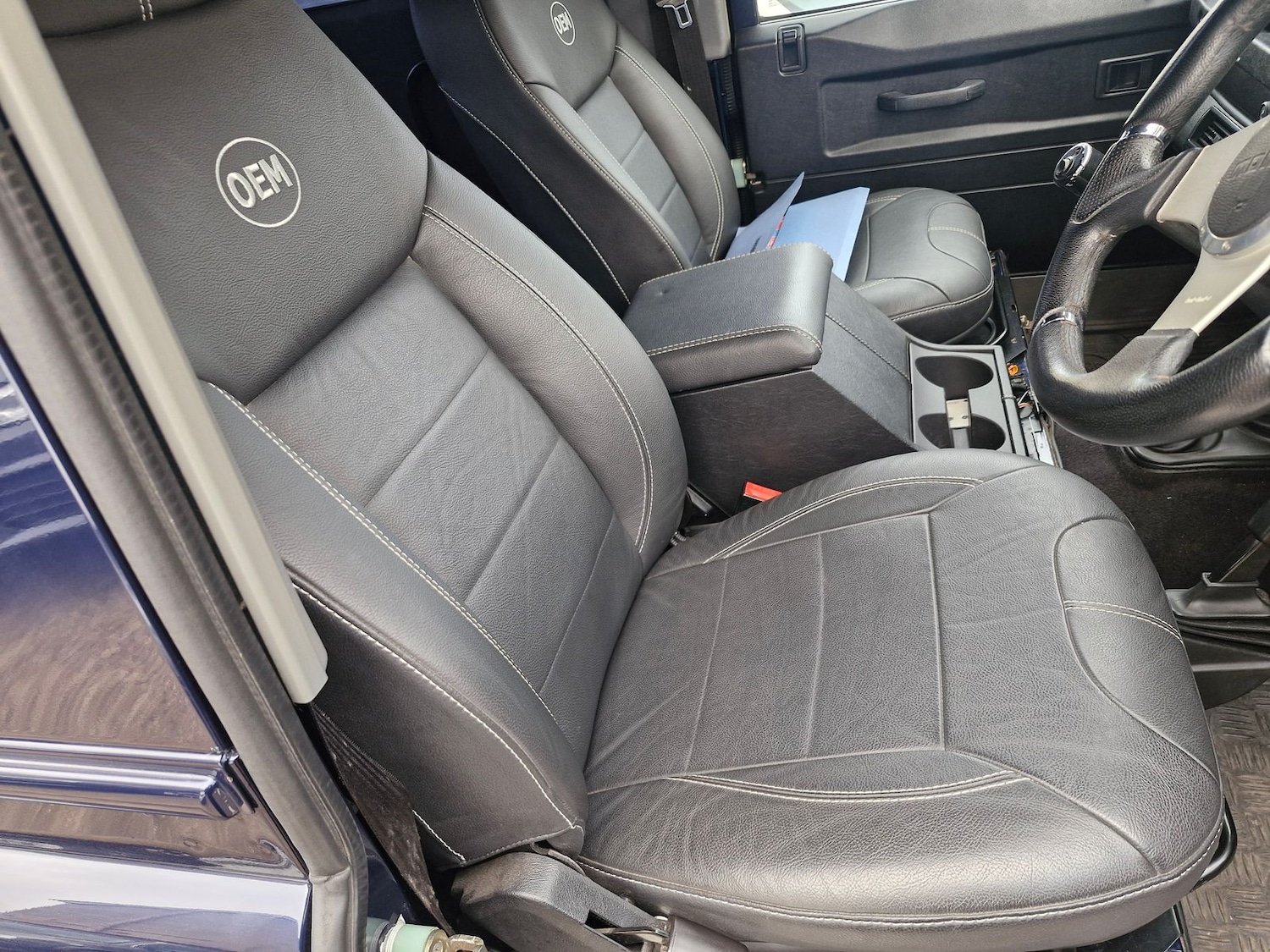 Used Land Rover Defender 2004 for sale - 76350689: Photo 11