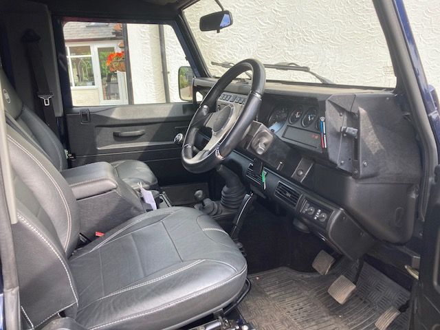 Used Land Rover Defender 2004 for sale - 76350689: Photo 5