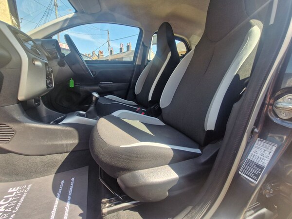 Used Toyota AYGO 2015 for sale - 74523184: Photo 12