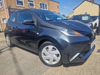 2015 - 1.0 VVT-i X-Play 5dr