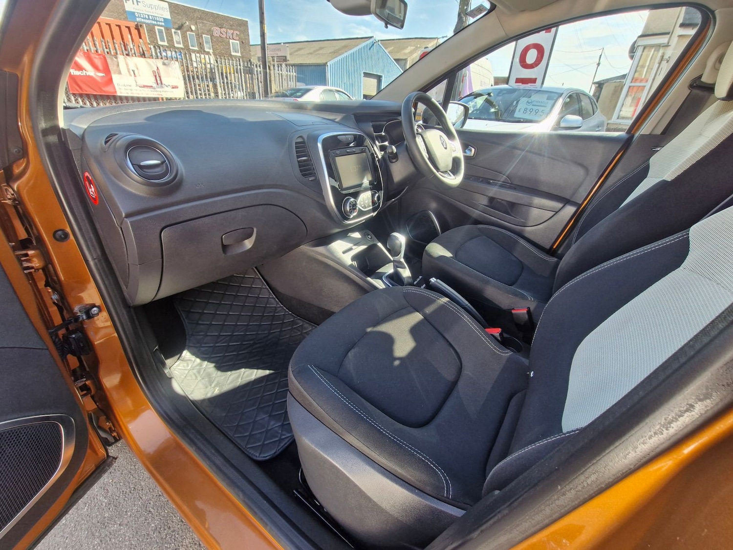Used Renault Captur 2018 for sale - 77927544: Photo 11