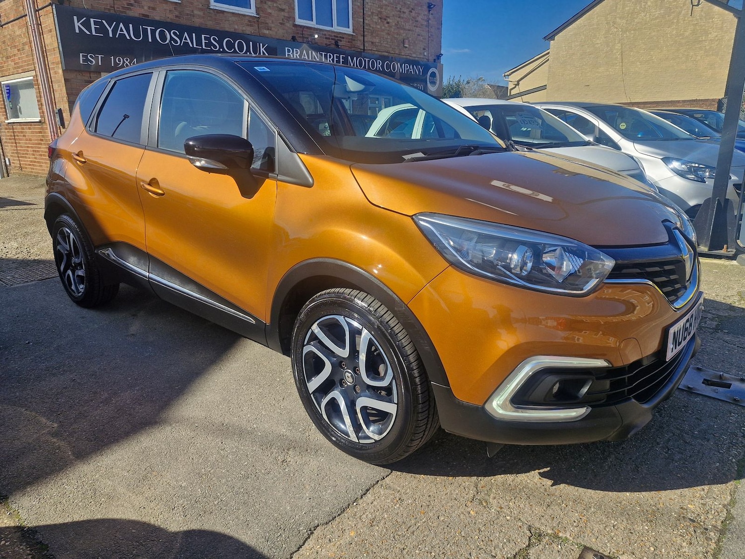 Used Renault Captur 2018 for sale - 77927544: Photo 2