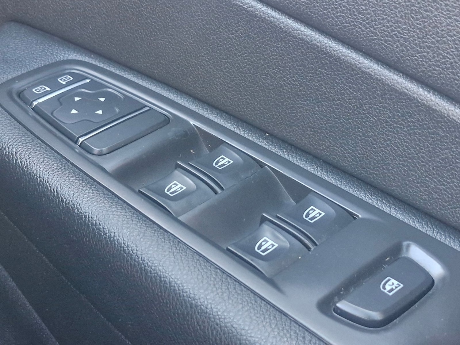 Used Renault Captur 2018 for sale - 77927544: Photo 20