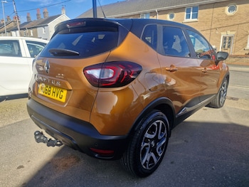 Used Renault Captur 2018 for sale - 77927544: Photo
