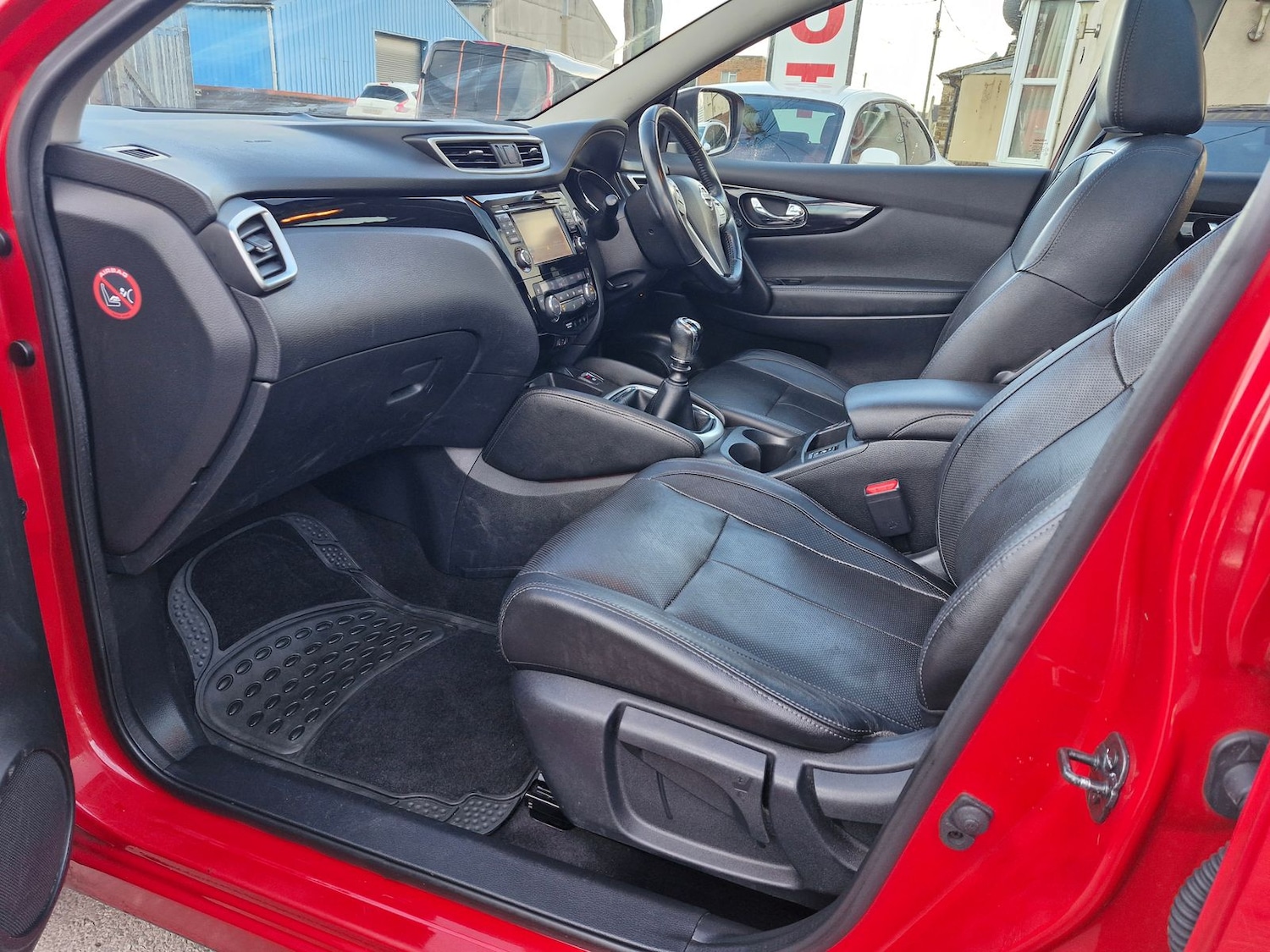 Used Nissan Qashqai 2015 for sale - 77771415: Photo 15