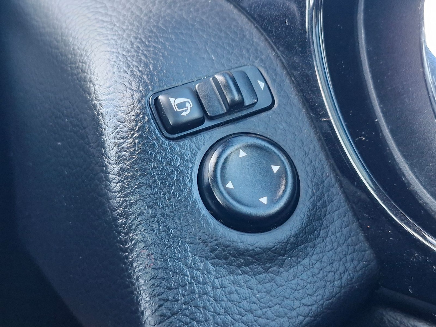 Used Nissan Qashqai 2015 for sale - 77771415: Photo 25